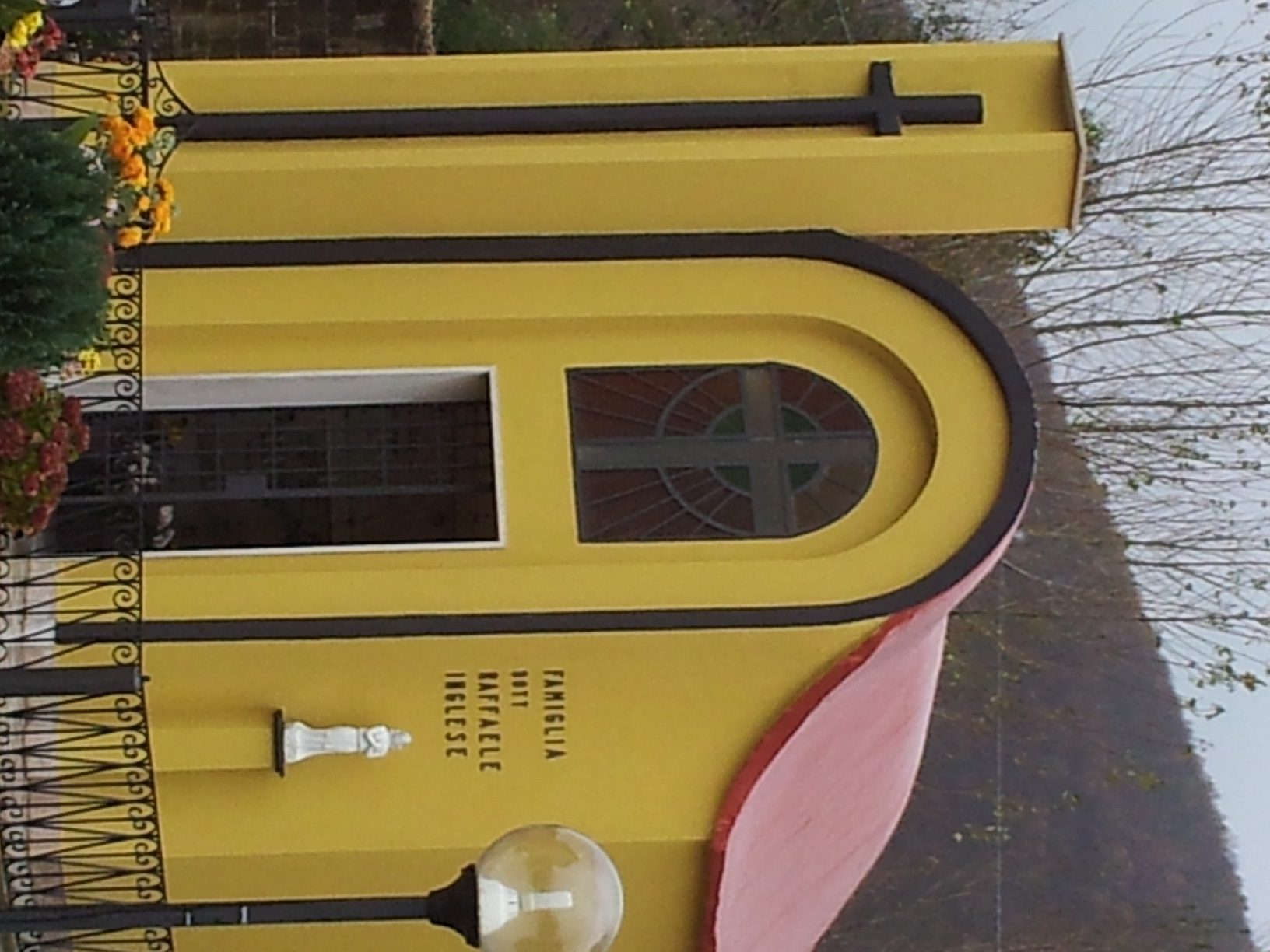 Fam. Inglese's chapel-Paolisi2.jpg
